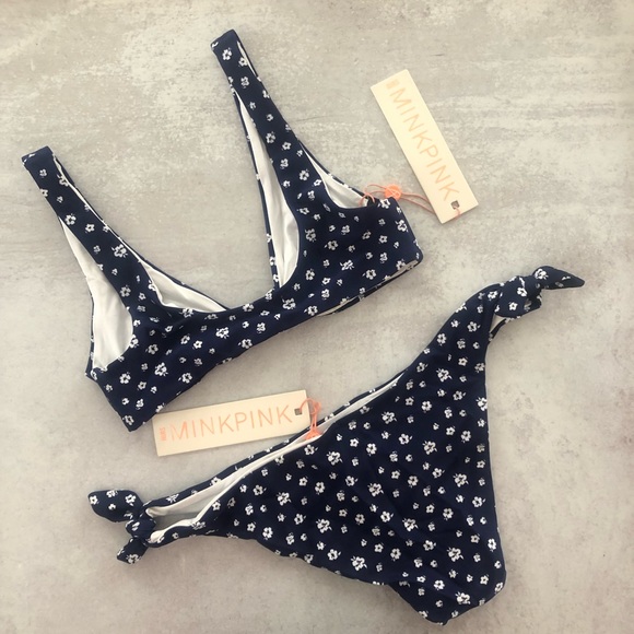 MINKPINK Mantaray 2 Pc Bikini in Navy & White Floral S NWT - Picture 5 of 6